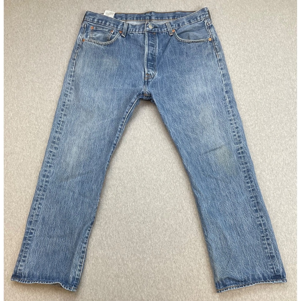Levis 501 Jeans Mens 38 x 30 Blue 100% Cotton Fly Button Straight Leg